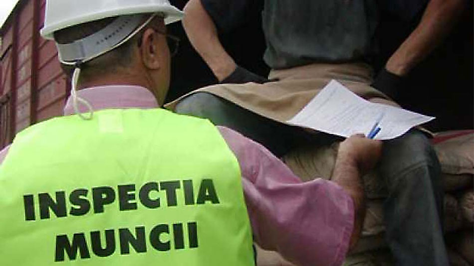 Zece persoane prinse muncind la negru în Tulcea. Patru angajatori amendaţi cu 200.000 lei