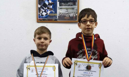 Alexandru Guriencu şi Alexandru Petrov, argint la Cupa „1 Decembrie” la şah