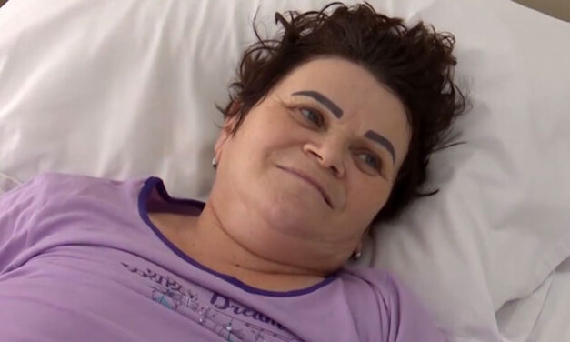 Femeie din Tulcea cu o tumoare gigant de 20 centimetri, salvată după o operaţie