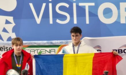 Vladimir Romaniuc, patru medalii de aur şi una de argint la Campionatul European de înot în ape îngheţate de la Oradea