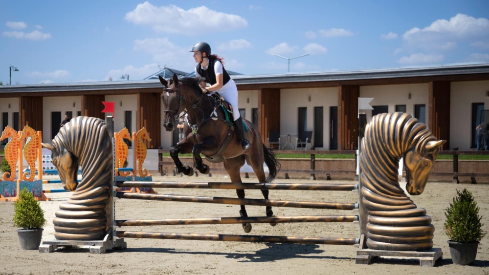 Andreea Pavel, Real Racing Tulcea, medaliată cu aur la CSI*1 Black Sea Horses – EEF Team Competition, Constanţa