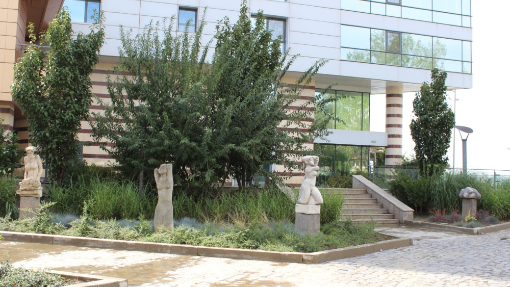 Şapte sculpturi din Parcul Carol I vor fi restaurate