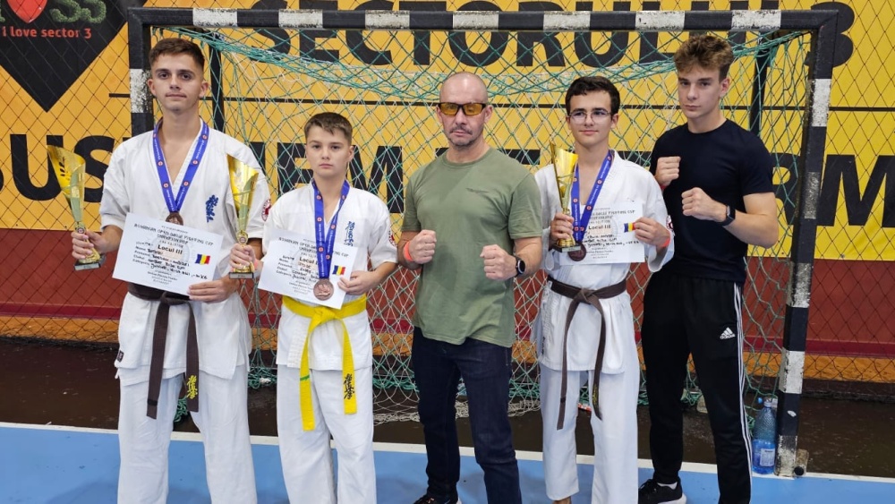 Karatiştii de la Combat Budo Gym Tulcea, trei medalii de bronz la Romanian Open -Dacia Fighting Cup