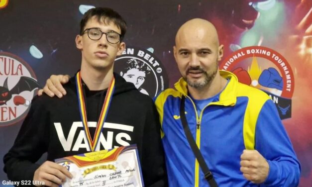 Pugilistul Cezar-Mihai Simion, medalie de bronz la Campionatul Naţional de box juniori