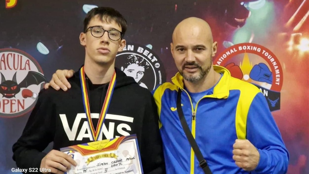 Pugilistul Cezar-Mihai Simion, medalie de bronz la Campionatul Naţional de box juniori