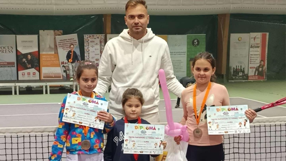 Tenis: Karina Maria Stănoiu şi Alessandra Petrescu, bronz la Ivatherm Tennis Contest