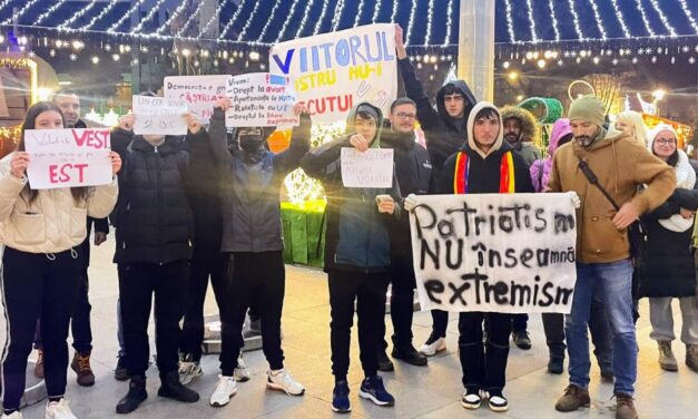 Manifestaţii pro-Europa în Piaţa Civică