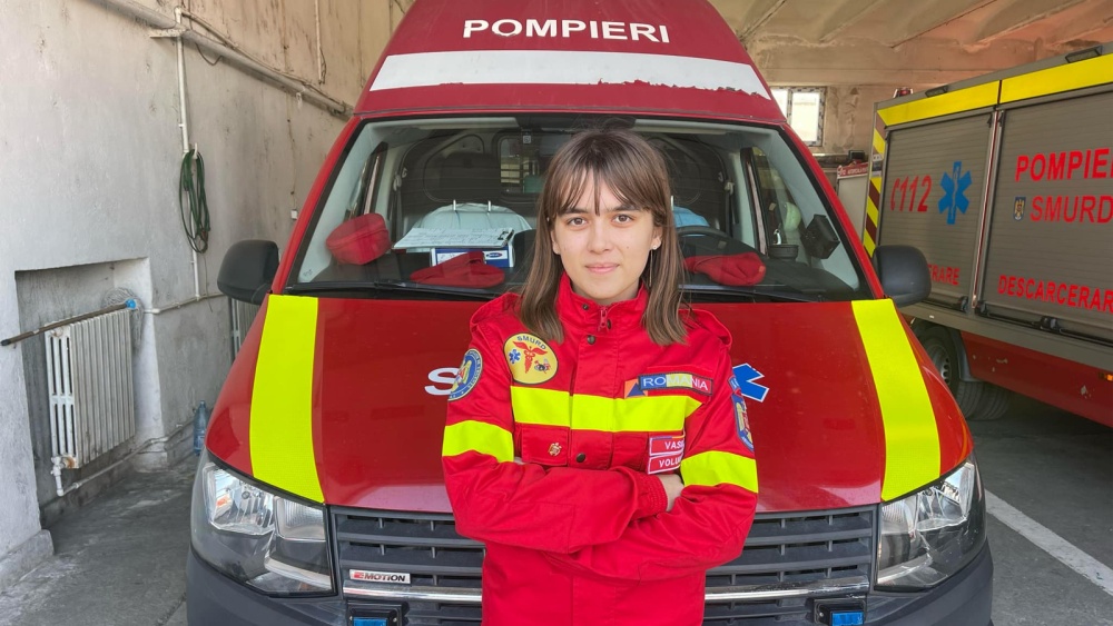 Emilia Vasile, voluntar ISU Tulcea: „Una dintre cele mai importante lecţii este importanţa reacţiei rapide”