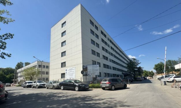Consiliul Judeţean şi Primăria Tulcea pun ban pe ban pentru a atrage medici