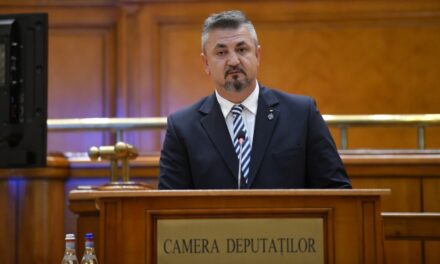 Deputatul de Tulcea Andrei Cosmin cere lămuriri pe tema măsurilor de gestionare a populaţiei de urs brun din România