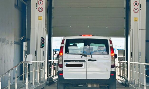 Scaner mobil cu raze X la Biroul Vamal de Frontieră Isaccea