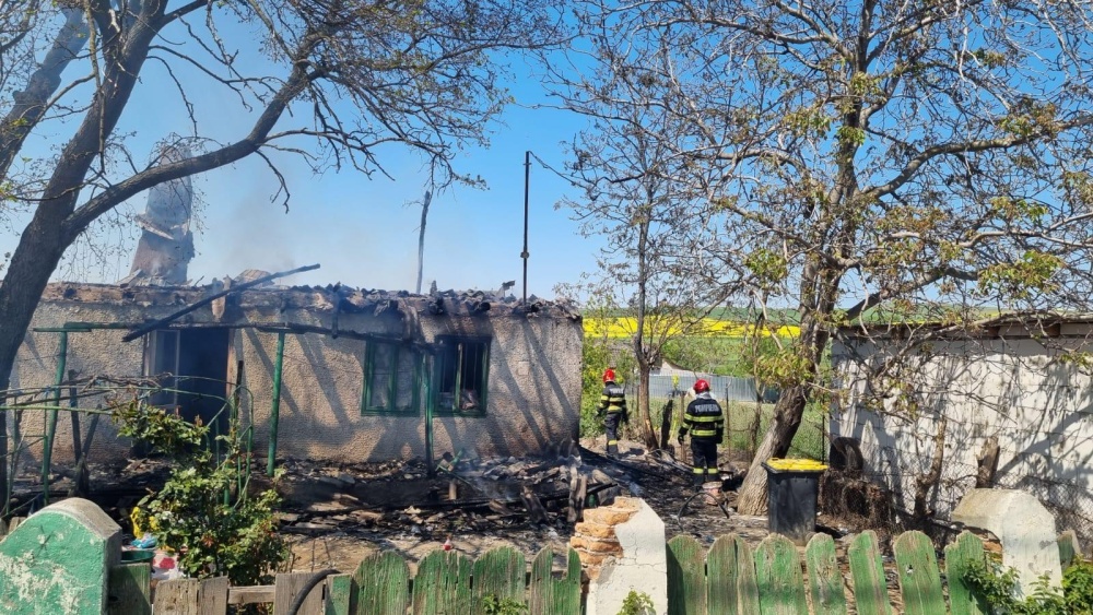 Pericol de explozie la o casă din localitatea General Praporgescu