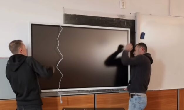 Şcolile din municipiul Tulcea, dotate cu mobilier, materiale didactice şi echipamente digitale