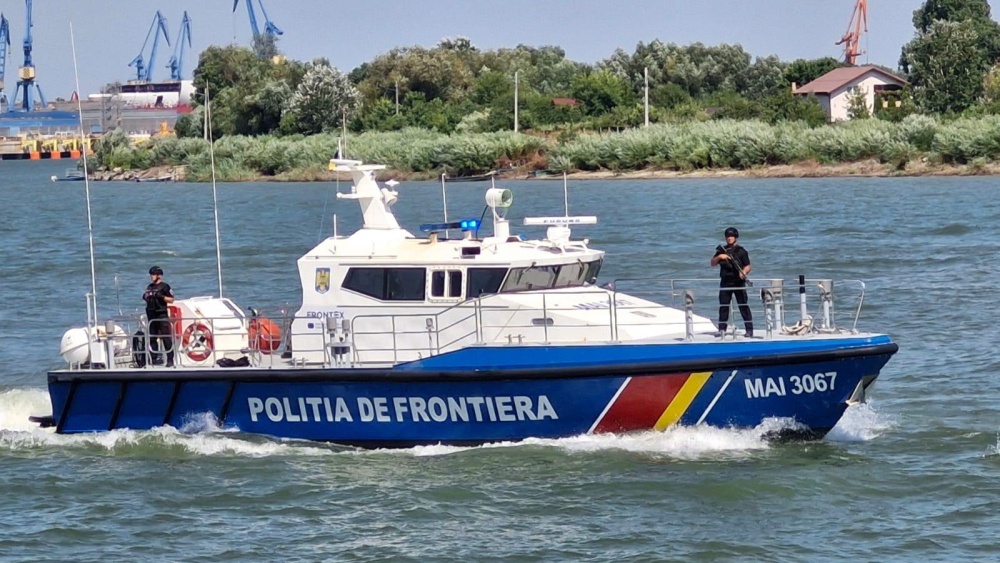 Accident naval pe Dunăre: nouă persoane au scăpat nevătămate