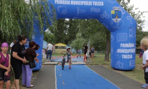 Campionatul Naţional de Triatlon Super Sprint & TriKids: 172 de sportivi din România şi Republica Moldova aşteptaţi la start
