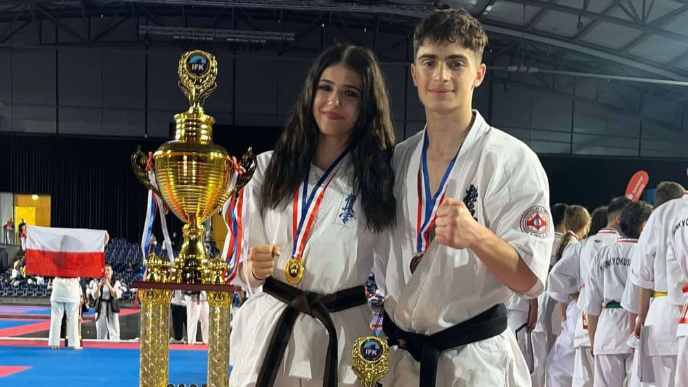Irina Gheorghiţă şi Albert Pănuţă, aur şi bronz la Campionatul Mondial de Karate Kyokushin IFK din Germania