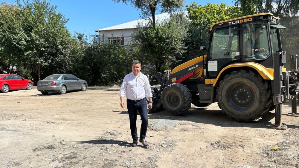 Peste 42% din străzile municipiului, reabilitate sau în curs de asfaltare