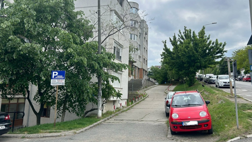 Încă un lot de străzi din municipiu intră în reparaţii. Primăria Tulcea oferă peste 3 milioane de lei