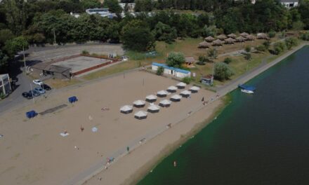 Liber la îmbăiat în lacul Ciuperca, de la 1 iunie