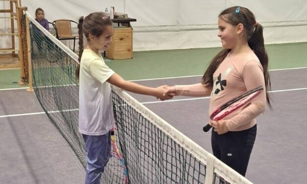Primul turneu de tenis pentru copii, organizat mâine la Tulcea