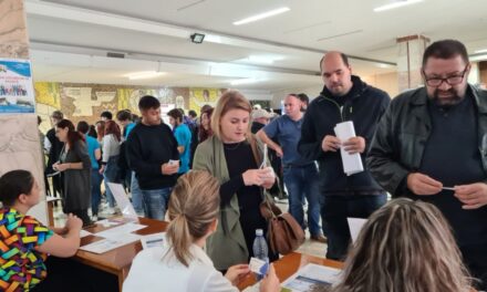 Tulcea: Peste 450 de joburi vacante la Bursa Generală a Locurilor de Muncă