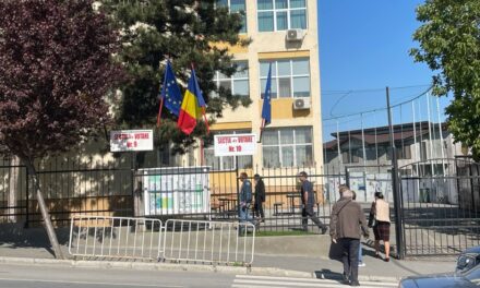 Tulcenii îşi aleg preşedintele: aproape 14% alegători au ieşit la vot, până la ora 11:00