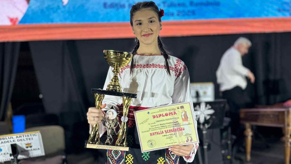 Cristina Maria Radu, câştigătoarea Festivalului „Natalia Şerbănescu”: „Visul bunicilor mei a fost să ajung o mare vedetă a folclorului românesc”