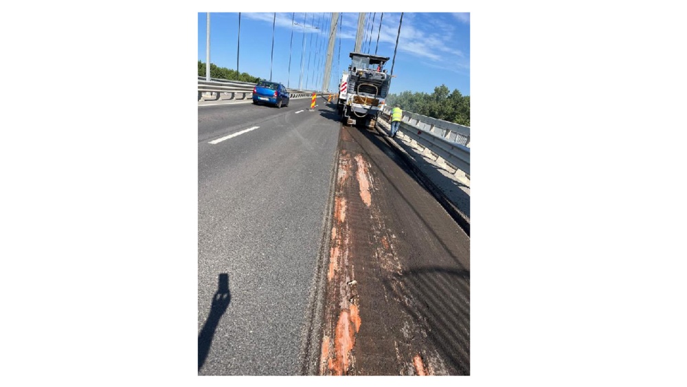 Polimerul „CAPS” ar putea rezolva cu succes asfaltarea podului peste Dunăre