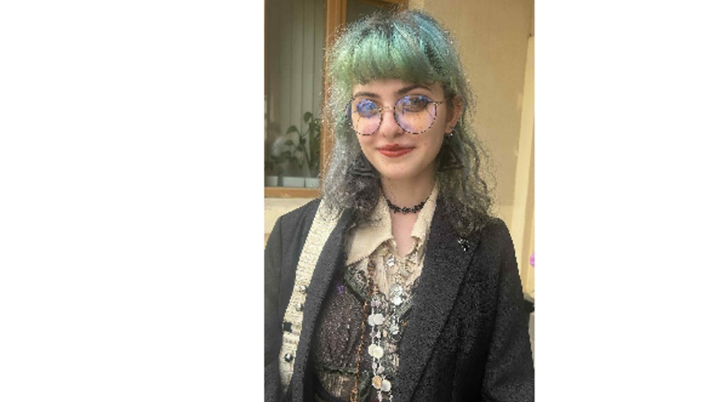 Rebecca Buzatu de la Liceul de Arte „George Georgescu”, premiul întâi la Olimpiada Naţională de Arte Vizuale