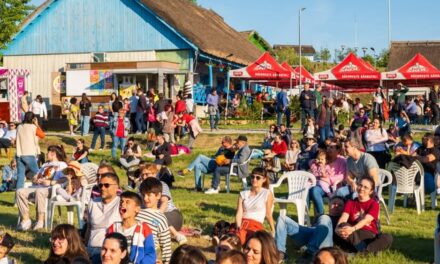 Trei zile de distracţie la Festivalul „Scrumbii de Rusalii”, în Satul Pescăresc din municipiu