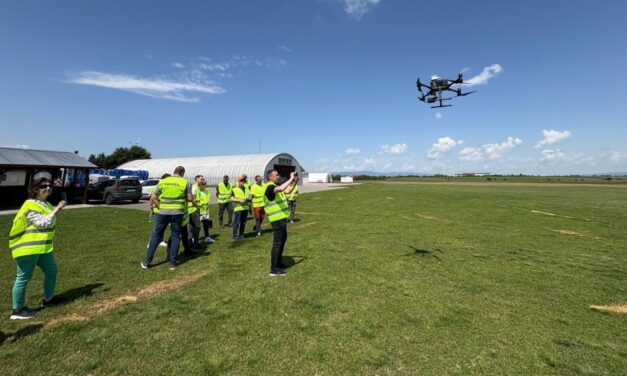 Două drone pentru detectarea poluanţilor din aer, la Tulcea