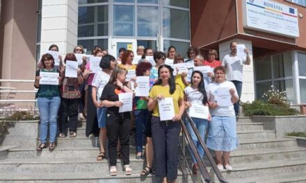 Tăierea sporurilor îi scoate pe bugetari în stradă