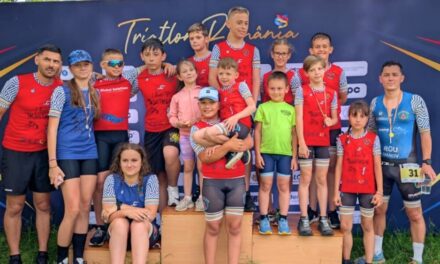 Triatloniştii Aqua Vita, pe podium la Velocrosul Castanilor