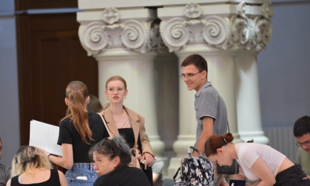 Admiterea 2025 la Universitatea „Dunărea de Jos” din Galați: Drept, Medicină, Pedagogia învățământului primar și preșcolar, Kinetoterapie, Marketing– în topul preferințelor