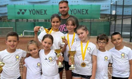 Tenismenii Karina Stănoiu şi Alexandru Spanghe, aur şi bronz la Cupa Aripilor Deschise