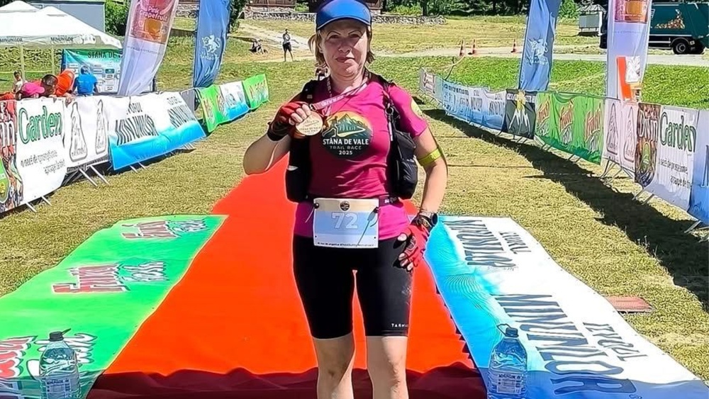 Ultramaratonista Diana Cristiana Nicolaescu, bronz la Campionatul Naţional de Alergare Montană Masters