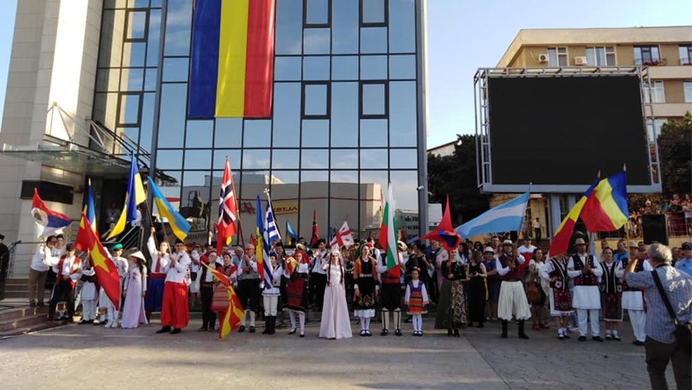 Copii de pe patru continente îşi dau întâlnire la Tulcea, la „Peştişorul de Aur”