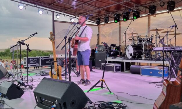 Festivalul „Folk Ţestos”, în august, la Greci