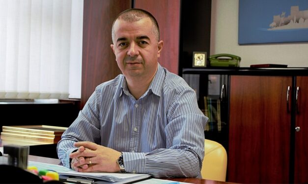 Primarul Ştefan Ilie, despre împrumutul de 60 de milioane de lei: „Nu putem să renunţăm la aceste finanţări nerambursabile”