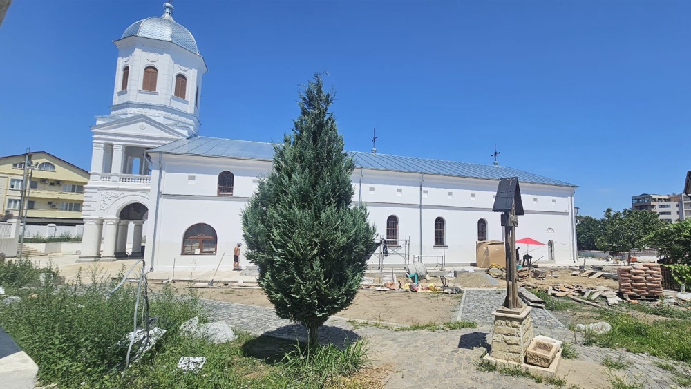 Apel la donaţii pentru restaurarea celei mai vechi biserici din Tulcea, „Buna Vestire”