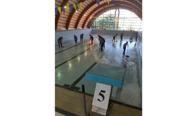 Bazinul de înot din municipiu, închis în septembrie pentru lucrări de mentenanţă