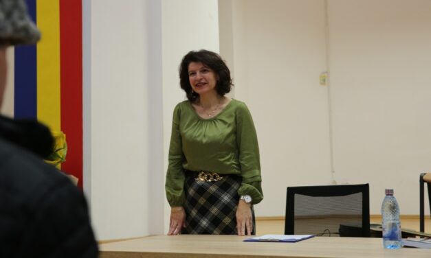 Directorul Camelia Ivanov: Vom da curs unei campanii de „hei rup!” după 15 august pentru mutarea mobilierului