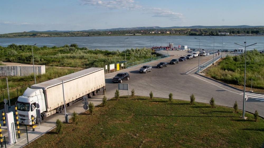 Ucraina cere construirea unui pod peste Dunăre, între Orlovka şi Isaccea. Ruşii au bombardat zona în noaptea de marţi spre miercuri