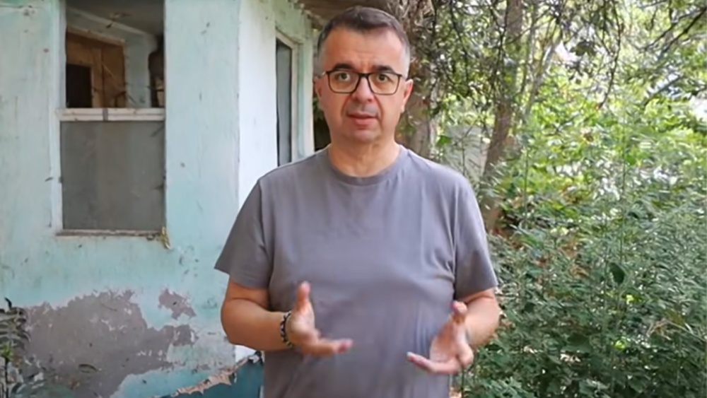Curăţenie cu forţa, episodul doi: 89 de tulceni obligaţi de Primărie să-şi strângă gunoiul din curte