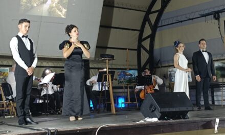 Festivalul Internaţional de Muzică şi Teatru – De la opereta Silvia la Lysistrata, luna aceasta, în Piaţa Civică