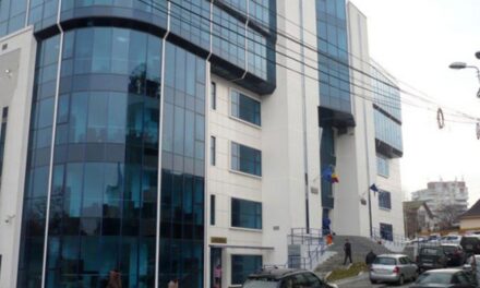 Grevă pentru pensii speciale. Judecătorii şi procurorii din Tulcea îşi suspendă activitatea, avocaţii îi susţin, justiţia întârzie