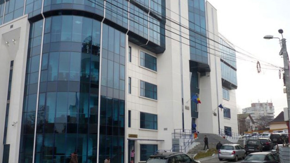 Grevă pentru pensii speciale. Judecătorii şi procurorii din Tulcea îşi suspendă activitatea, avocaţii îi susţin, justiţia întârzie