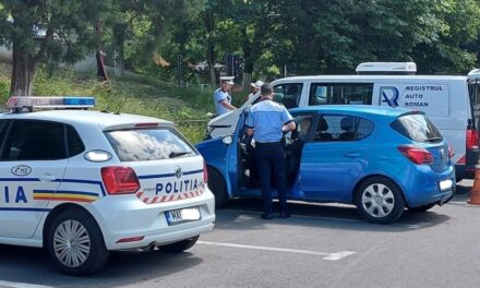 Poliţiştii tulceni, la vânătoare de maşini tunate: 57 de şoferi au rămas fără talon