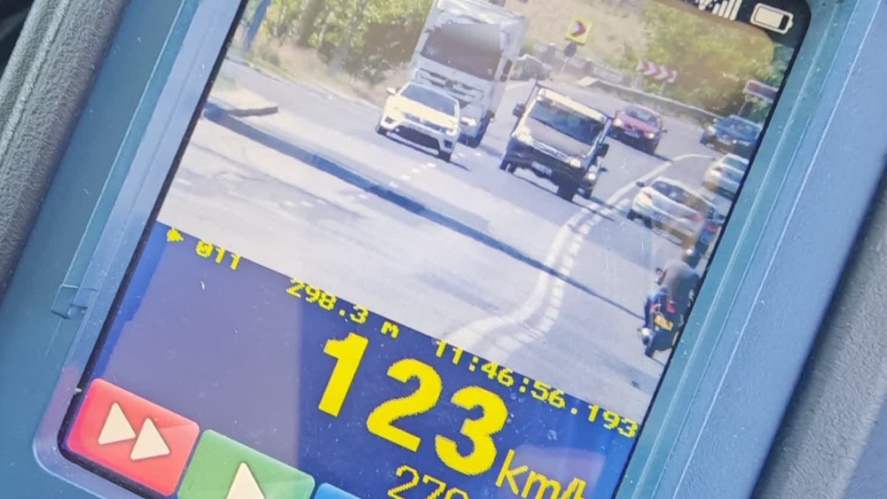 Şofer prins circulând cu 123 de km/h pe strada Isaccei din municipiu
