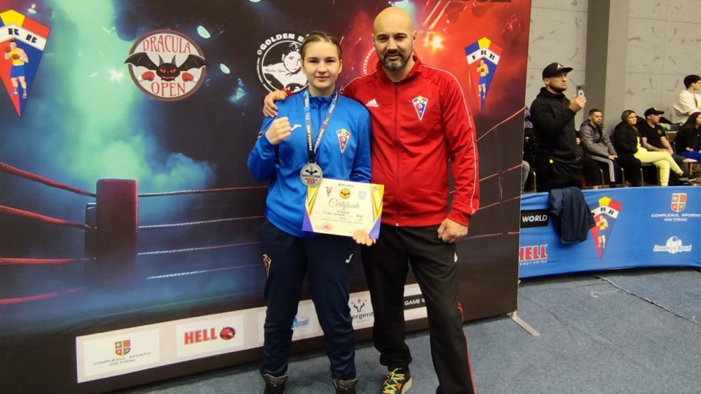 Amalia Ţugui, pugilista de la CSM „Danubiu” care va reprezenta România la Campionatul European de box Under-19 din Cehia